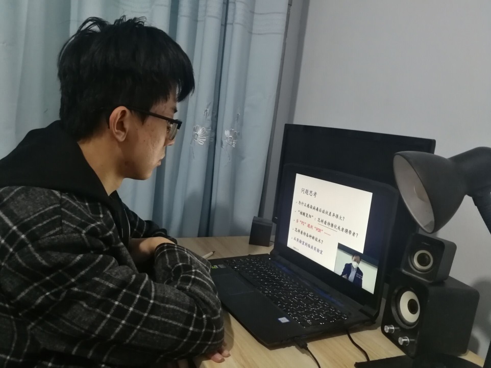 3.好色TV
一堂特殊课.jpg